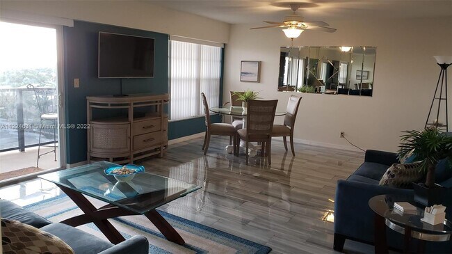 Foto del edificio - 5100 Dupont Blvd