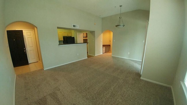 2525 Old Farm Rd Unit R2737 Houston Tx 77063 Apartment For Rent Primary Photo 2525 Old Farm Rd