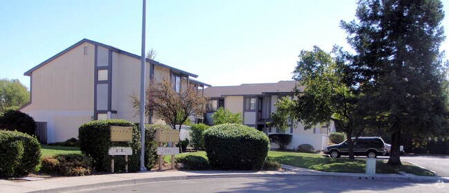 Foto del edificio - 1924 Manor Way