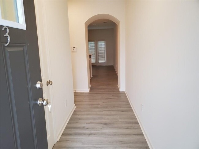 Building Photo - 4203 Spg Vly Cir