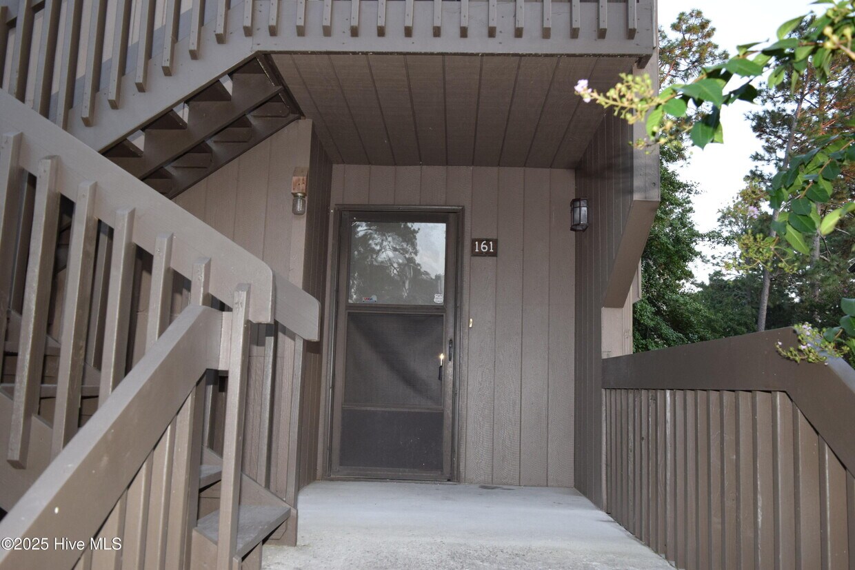 Foto principal - 800 St Andrews Dr