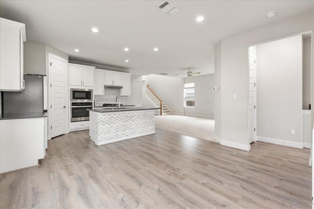Foto principal - 212 Oakstone Dr