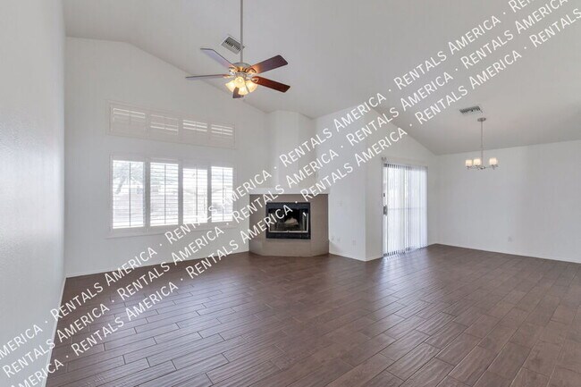 Foto del edificio - 8115 E Mesquite Ridge Cir