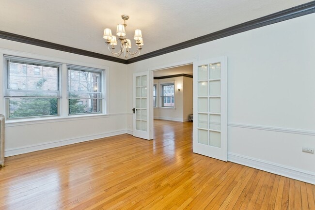 Foto del edificio - Large One Bedroom in Edgewater