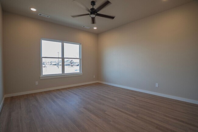 Foto del edificio - Gorgeous New Home Coming Soon!