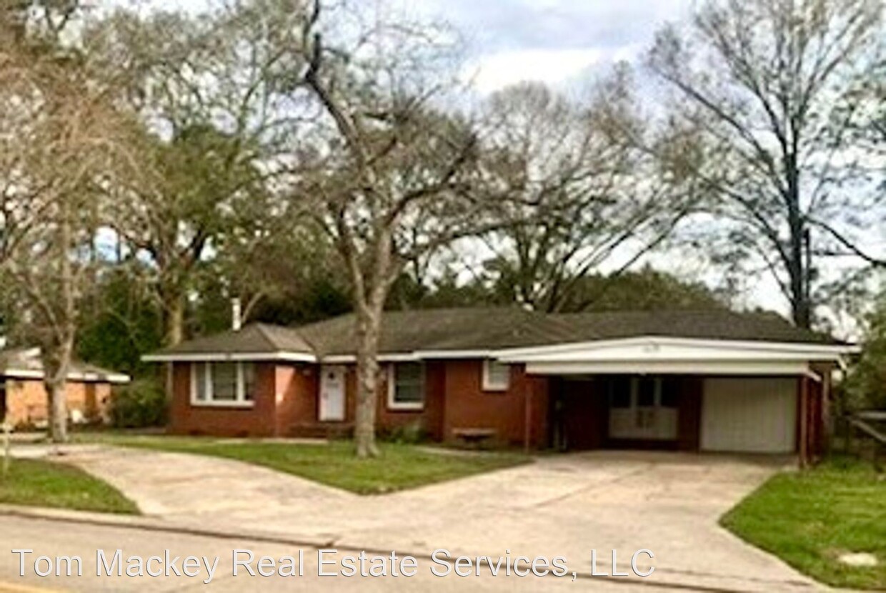 Foto principal - 3 br, 2 bath House - 8763 Airline Hwy.