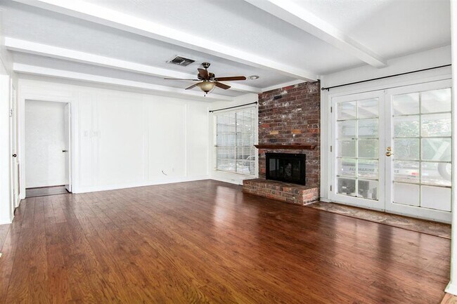 Building Photo - 505 Heathgate Dr