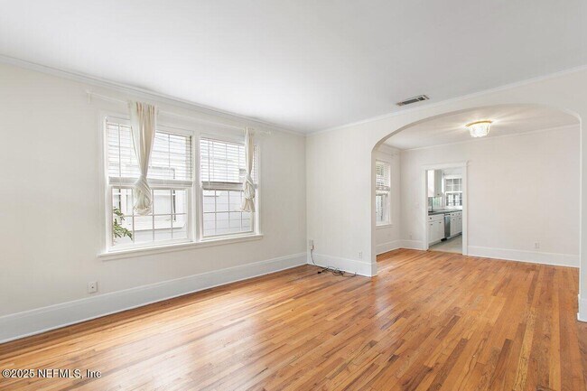 Foto del edificio - 4548 French St