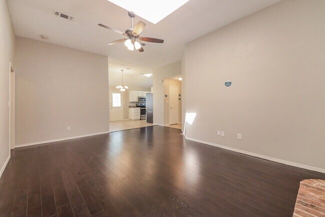 Building Photo - 1426 Ardmore Dr