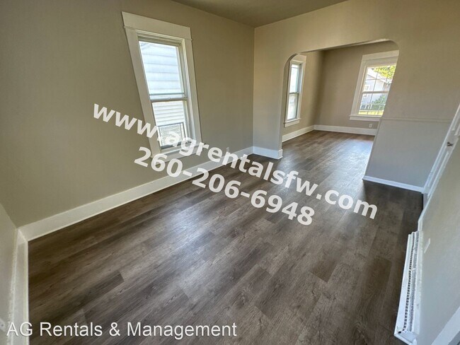 Building Photo - 3 br, 1 bath House - 453 E Wildwood Ave