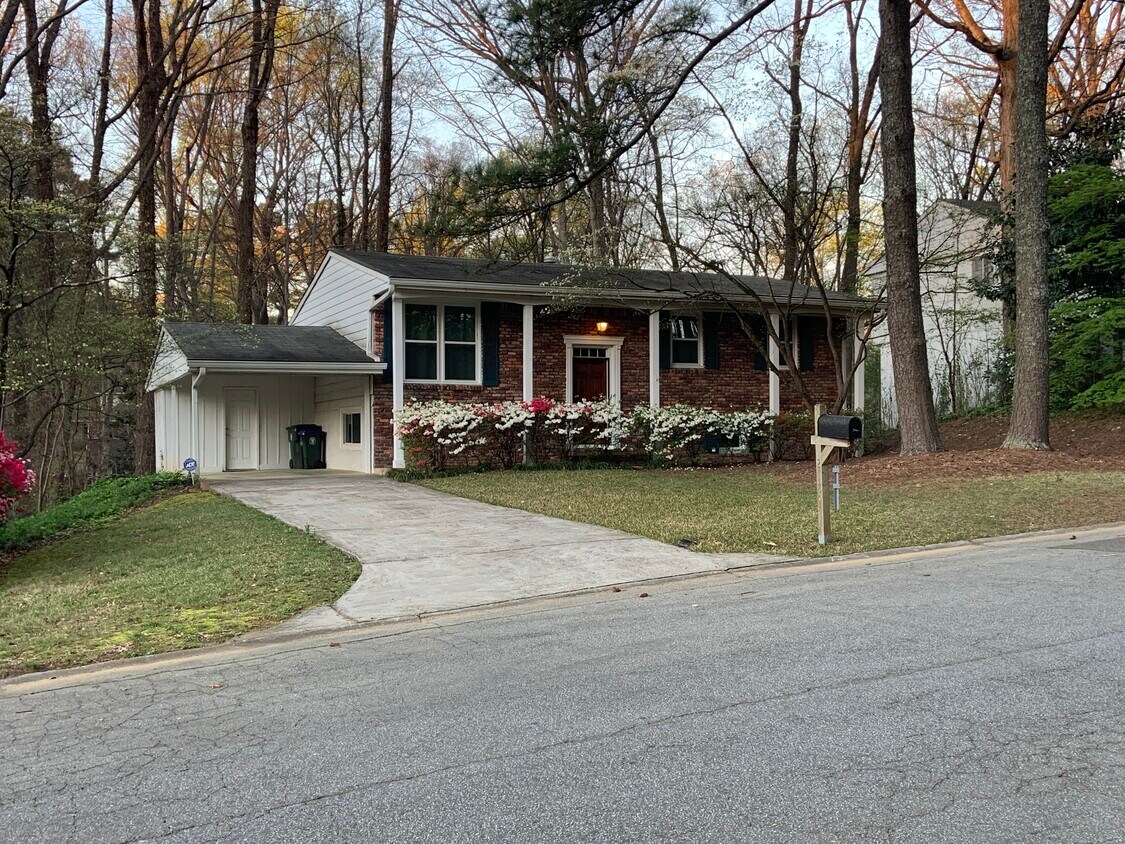 2189 Seaman Cir, Chamblee, GA 30341 House Rental in Chamblee, GA