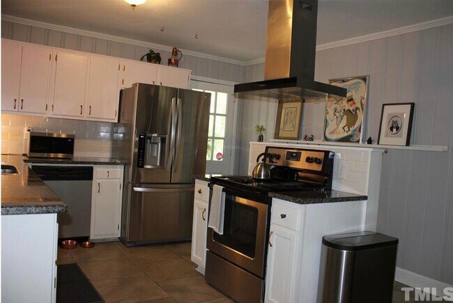 Foto del edificio - 904 Chatham Lane