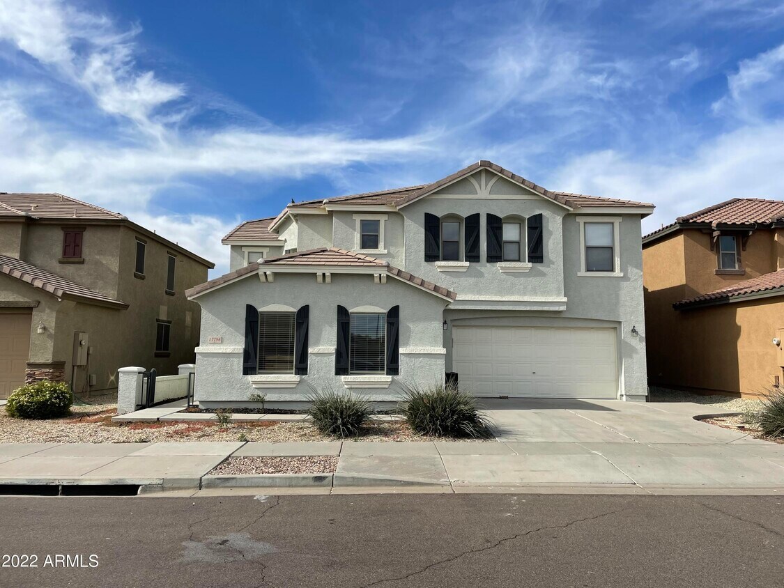 Primary Photo - 17796 N 183rd Ave