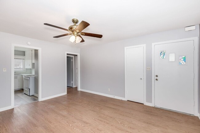 Foto del edificio - 2 bedroom 1 bath home