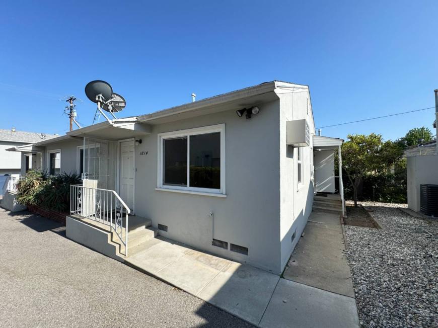 Primary Photo - 2.0 bedroom in Pasadena California 91104