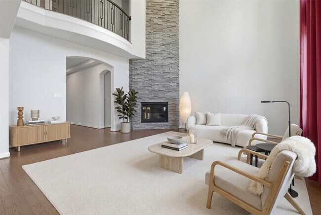 Building Photo - 1303 Gardenia Dr