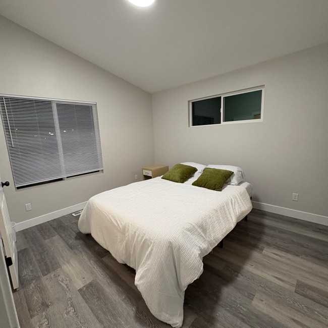 Photo - 7531 Birch St House