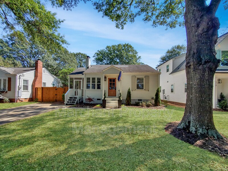 Primary Photo - 217 Landwood Ave