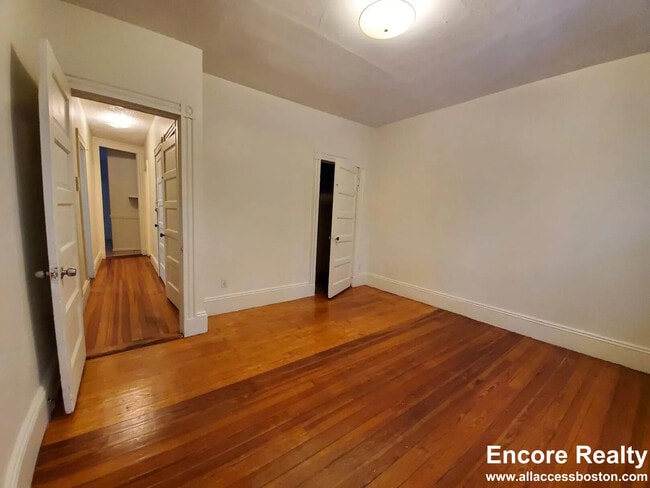 Building Photo - 9 Fulkerson St