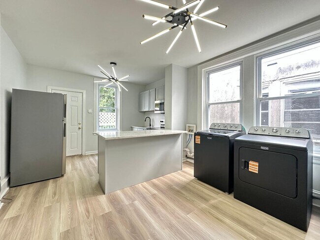 Foto del edificio - 1505 N 54th St