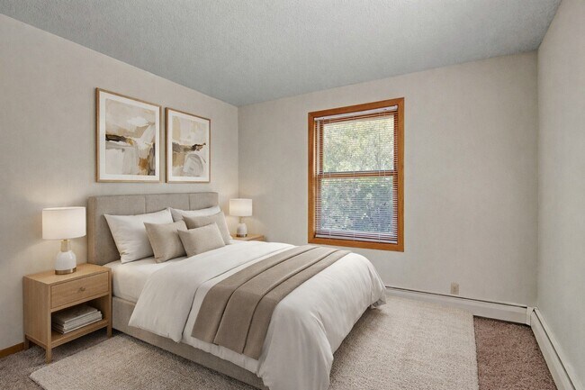 Foto del edificio - Plymouth Square