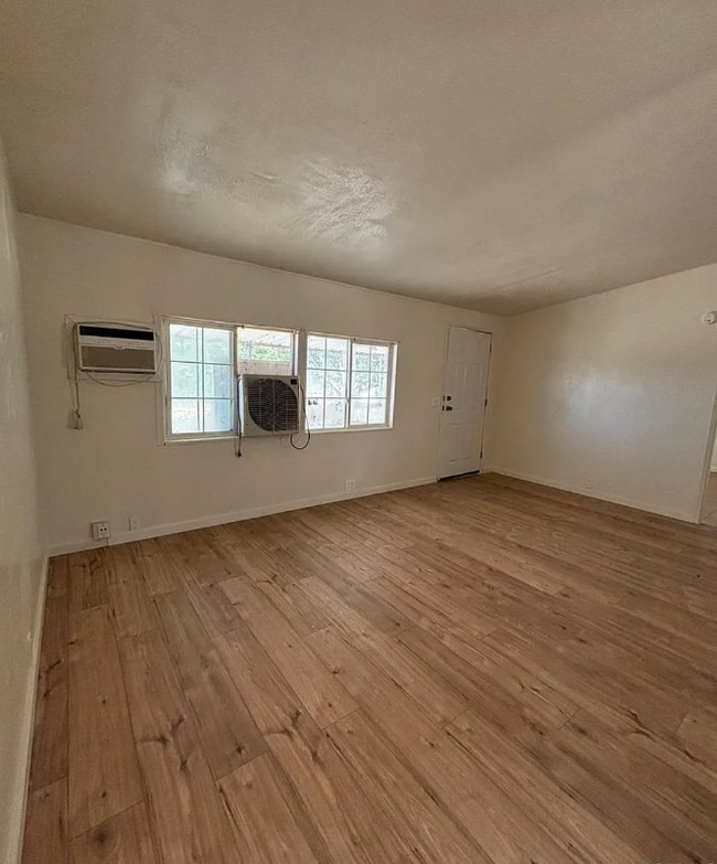 Building Photo - 10248 Lytle Ave