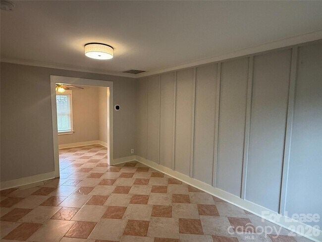 Foto del edificio - 2623 Greenland Ave