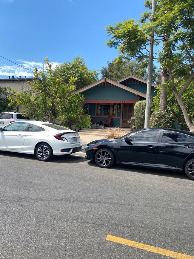 Foto del edificio - Charming California Bungalow in Historic R...