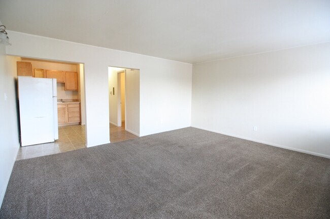 Foto del edificio - 560 Dayton St