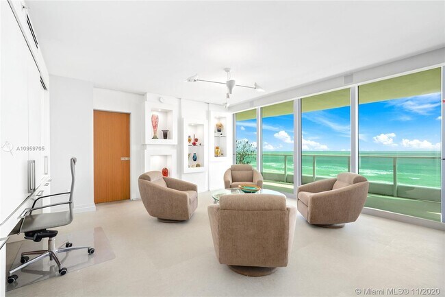 Building Photo - 1455 Ocean Dr