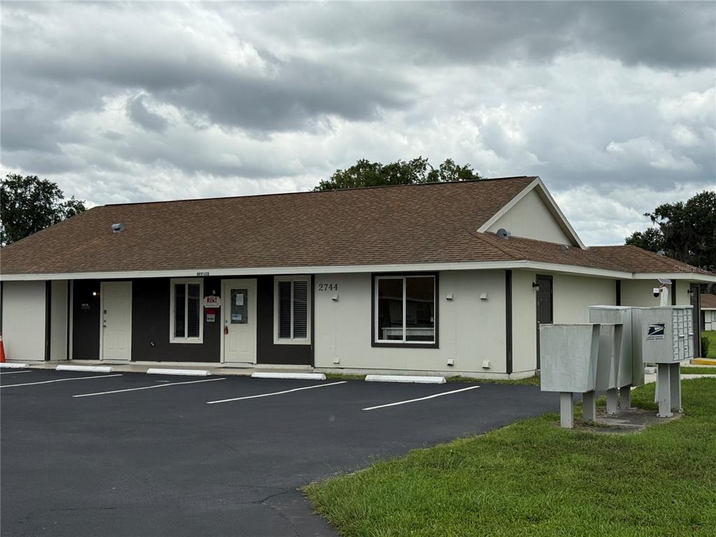 Primary Photo - 2744 Botts Landing Rd