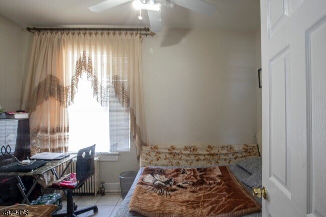 Foto del edificio - 339 Paxton St