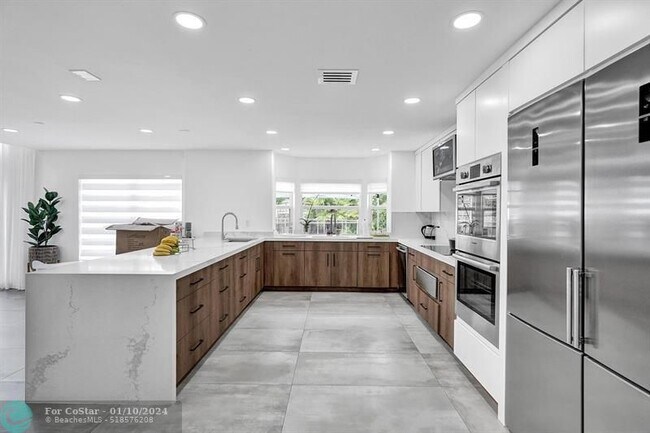 Foto del edificio - 5004 SW 32nd Way