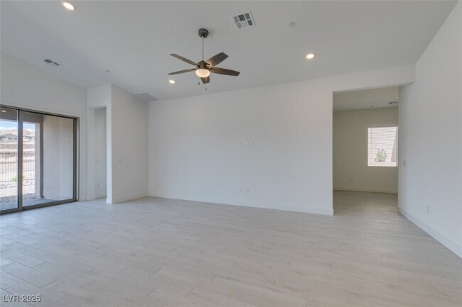 Building Photo - 257 Piazzetta Pl