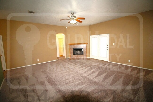 Foto del edificio - 4302 Hank Dr