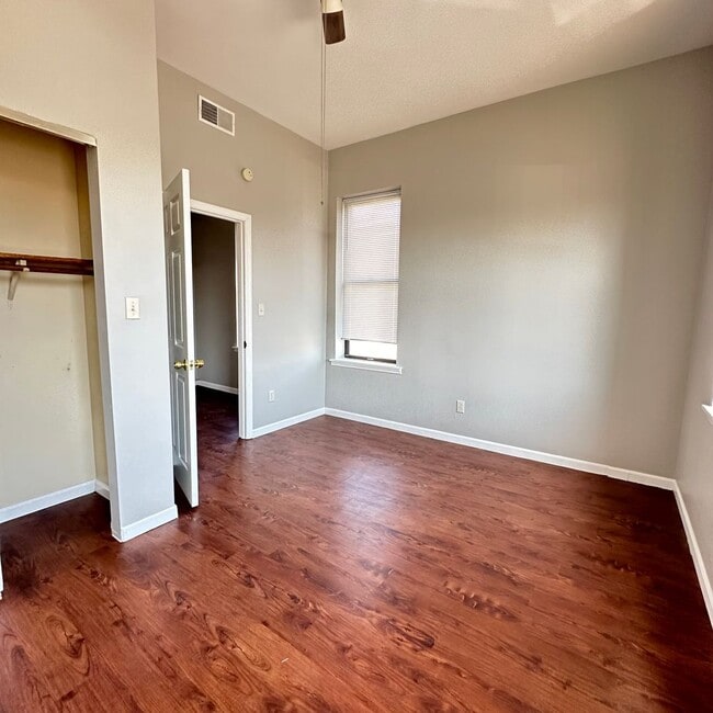 Foto del edificio - 2761-2765 Gravois Avenue