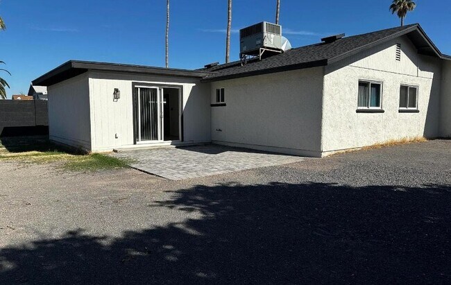 Foto del edificio - 6818 S Terrace Rd