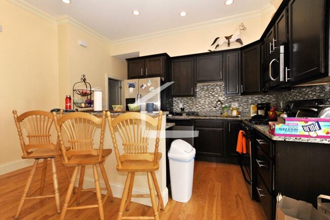 Building Photo - Central heat/AC, All New, 2 Full Bathrooms...