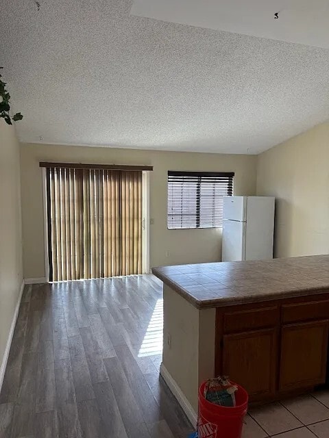 Foto del edificio - 2745 Rosarita St