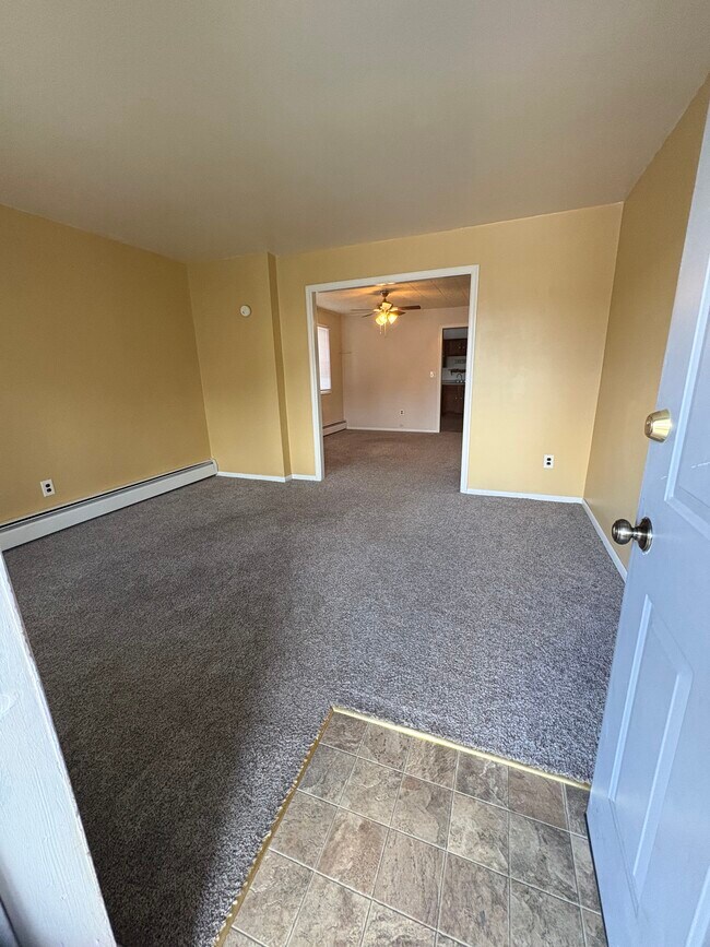 Building Photo - 23 St David St