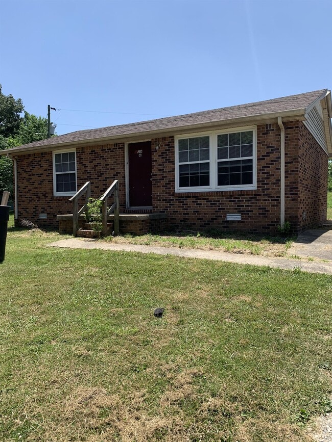 Building Photo - 204 Angel Ct