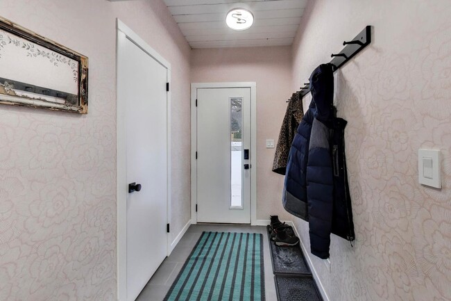 Foto del edificio - 2649 Crawford Ave