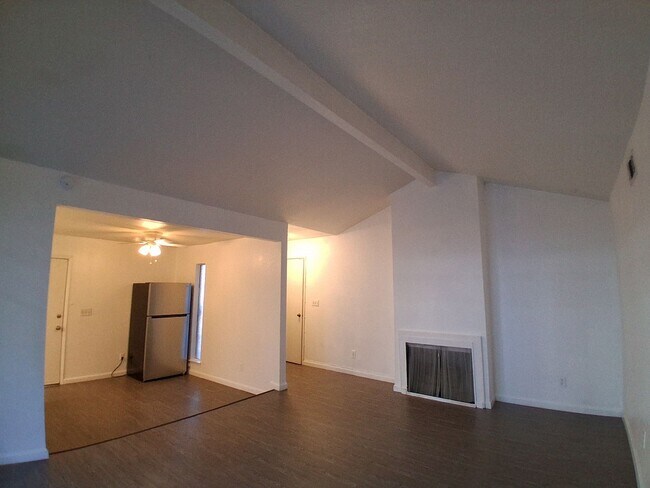 Foto del edificio - Thistlewood3505/3507