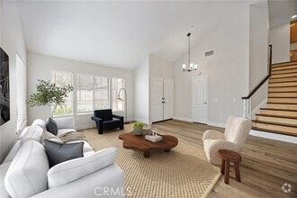 Building Photo - 1427 E Cisneros Ln
