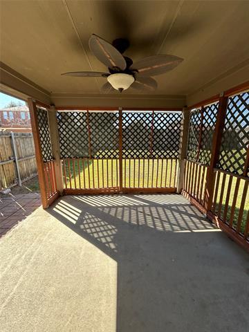 Building Photo - 7628 Hollow Forest Dr