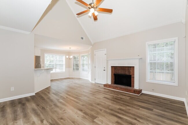 Building Photo - 809 Ravins Way