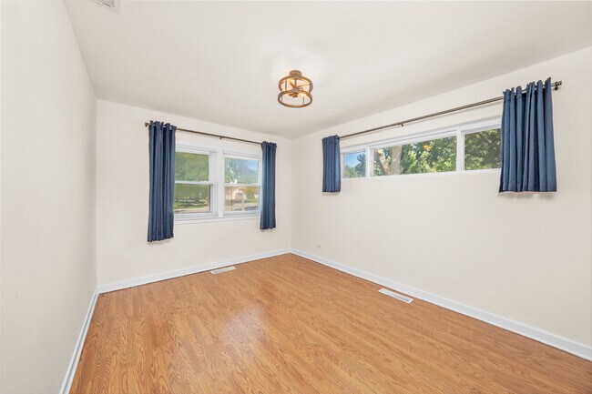 Foto del edificio - 1621 S Crescent Ave