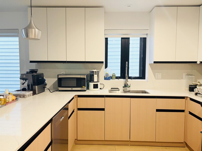 Foto del edificio - 211 70th St