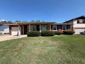 Building Photo - 1329 Brenthaven Ln