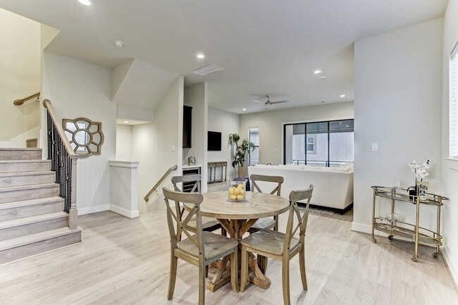 Foto del edificio - 806 Sienna Palm Ln